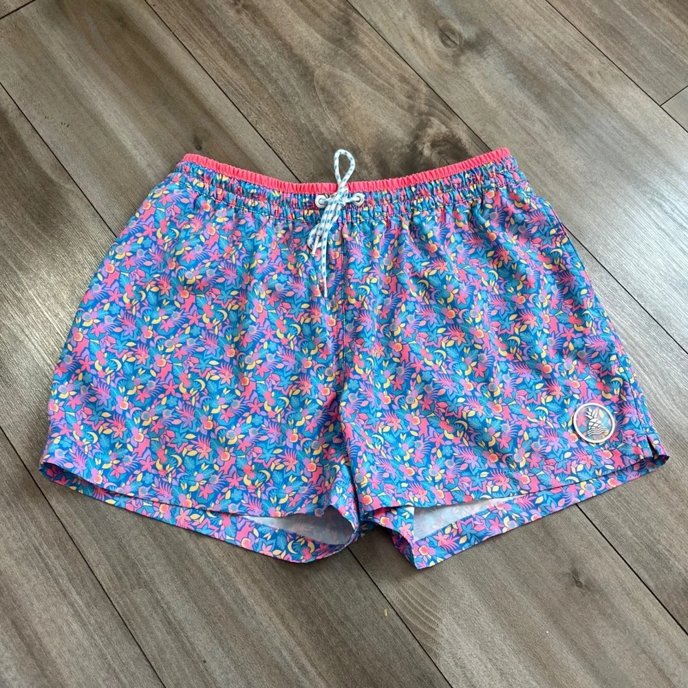 Chubbies Mens Floral Swim Trunks Blue Pink Tropical Print Shorts L Bin E-100